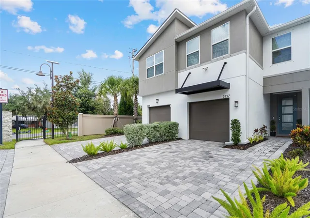 Photo 3 of Townhouse for sale at 3227 Timber Xing Ave, Brandon, FL 33511 | MLS# TB8545473 | Listing updated on 2026-09-11