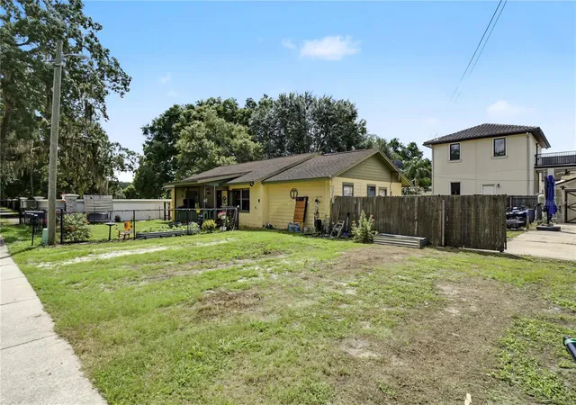 Photo 3 of Single family home for sale at 9764 Gotha Rd, Windermere, FL 34786 | MLS# O6439109 | Listing updated on 2026-09-14