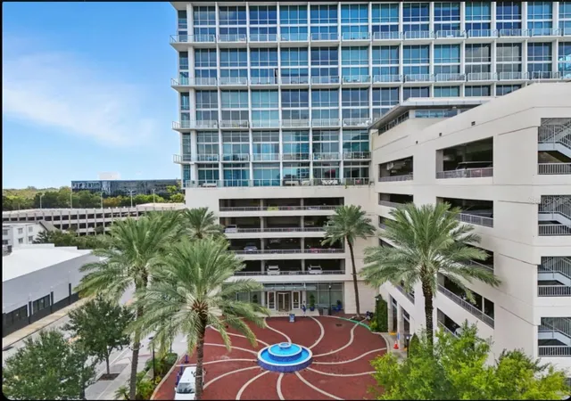 Photo 3 of Condo for sale at 150 E Robinson St #1909, Orlando, FL 32801 | MLS# O6439115 | Listing updated on 2026-10-06