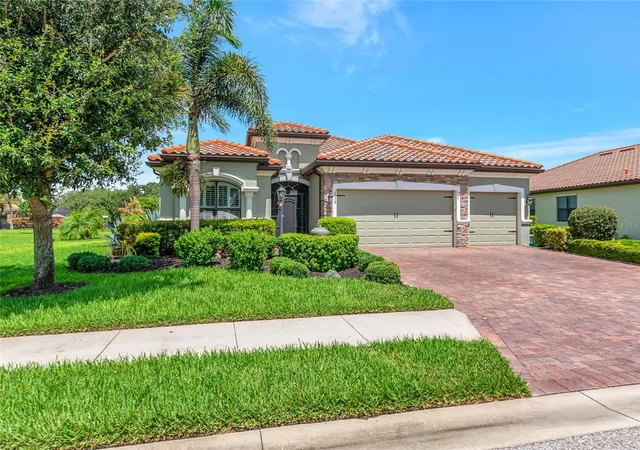Photo 2 of Single family home for sale at 2938 Desert Plain Cvs, Bradenton, FL 34211 | MLS# A4705035 | Listing updated on 2026-09-29