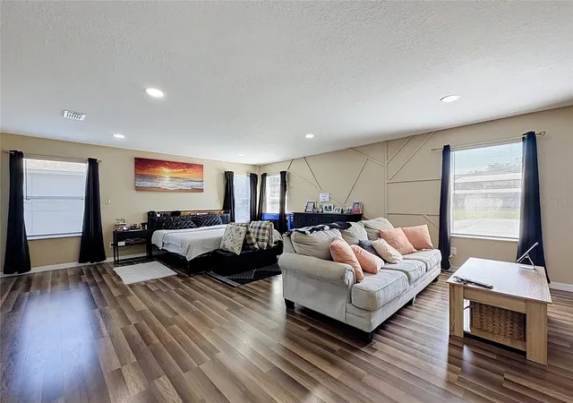 Photo 3 of Single family home for sale at 604 Kettering Rd, Davenport, FL 33897 | MLS# S5156924 | Listing updated on 2026-09-11
