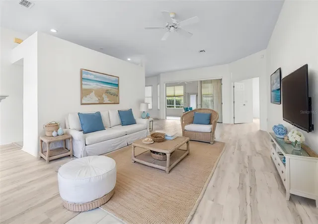 Photo 4 of Single family home for sale at 2828 Shaughnessy Way, Lakeland, FL 33810 | MLS# L4964833 | Listing updated on 2026-09-15