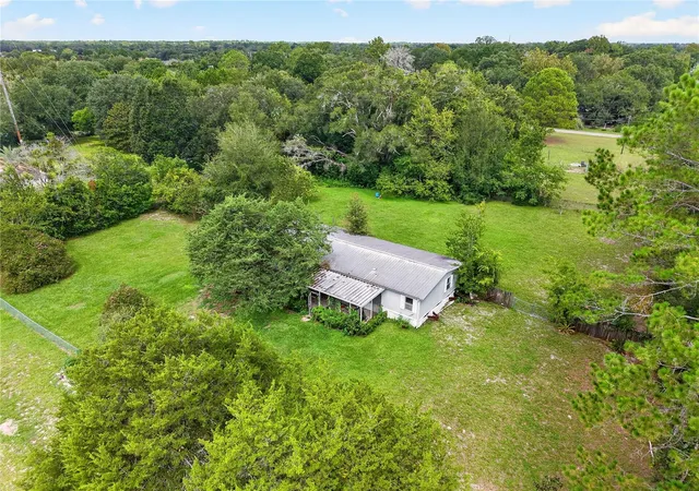 Manufactured home for sale at 9316 SW 99th Place, GAINESVILLE, FL 32608 | MLS# GC543249