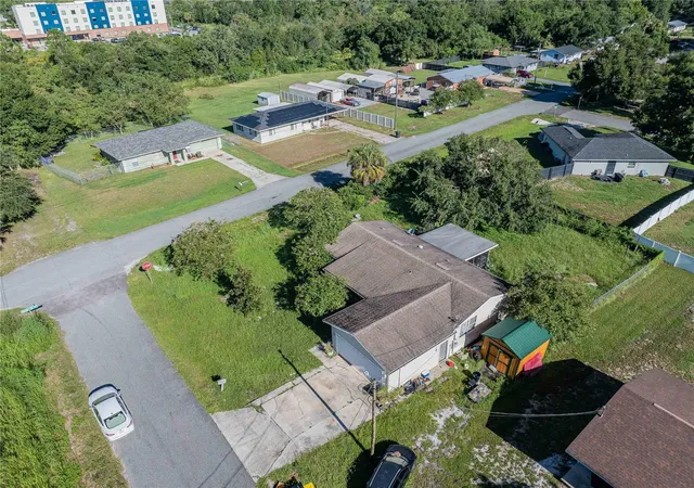 Photo 1 of Single family home for sale at 276 Taylor St, LAKE WALES, FL 33859 | MLS# TB8545533 | Listing updated on 2026-10-15