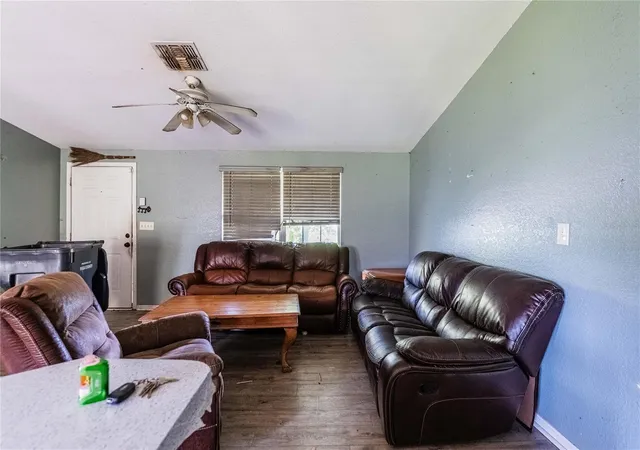 Photo 3 of Single family home for sale at 276 Taylor St, Lake Wales, FL 33859 | MLS# TB8545533 | Listing updated on 2026-10-15
