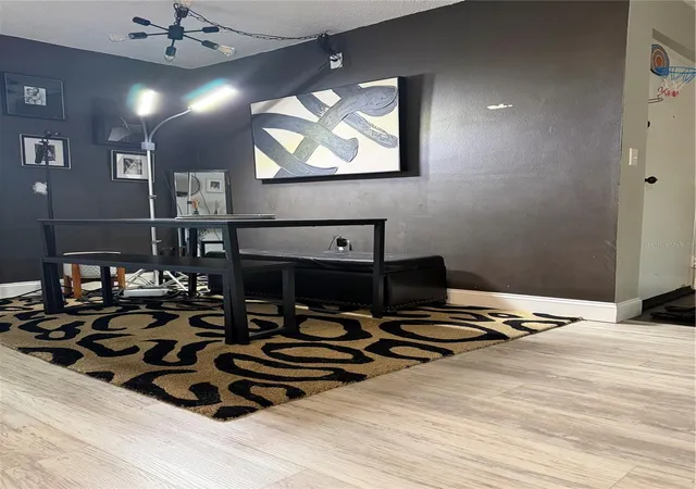 Listing Photo 5 - Condo for sale in building located at 2617 Pine Lake Ter, SARASOTA, FL 34237 - Unit #B