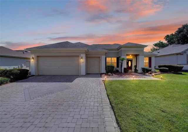 Single family home for sale at 12827 SE 90th Court Rd, SUMMERFIELD, FL 34491 | MLS# G5117370