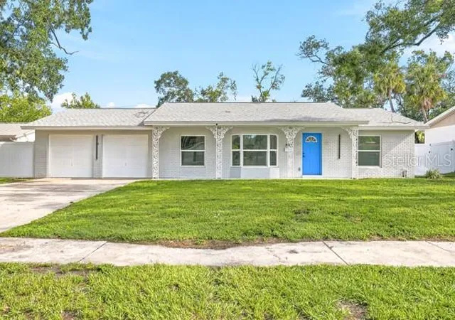 Photo 2 of Sale Pending at 8011 Fountain Ave, Tampa, FL 33615 | MLS# TB8545551 | Listing updated on 2026-09-14