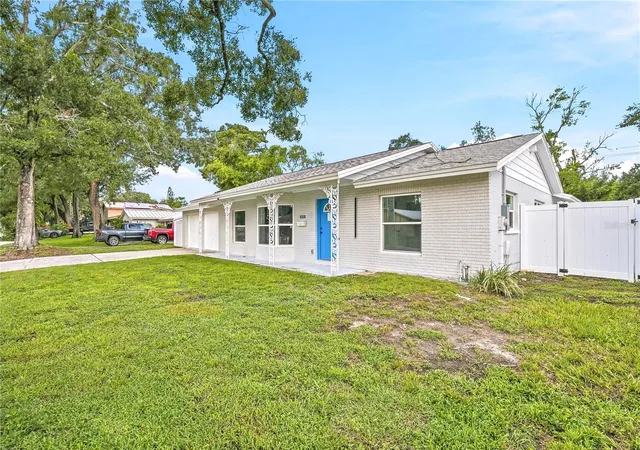 Photo 3 of Sale Pending at 8011 Fountain Ave, Tampa, FL 33615 | MLS# TB8545551 | Listing updated on 2026-09-14