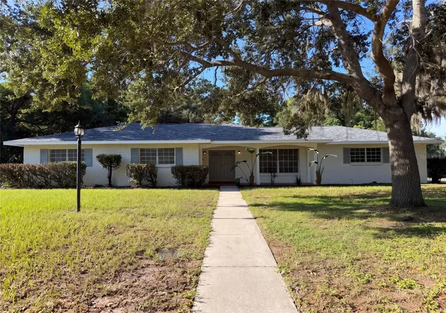 Photo 1 of Single family home for sale at 601 Carolyn Dr, Brandon, FL 33510 | MLS# O6439216 | Listing updated on 2026-10-20