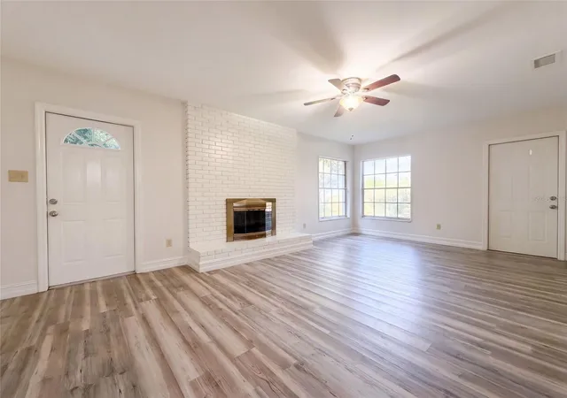 Photo 3 of Single family home for sale at 601 Carolyn Dr, Brandon, FL 33510 | MLS# O6439216 | Listing updated on 2026-10-20
