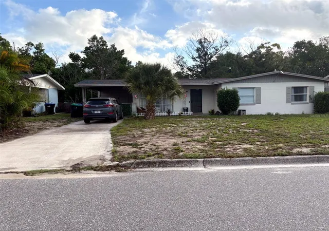 Photo 1 of Single family home for sale at 5917 Wolf Rd, Orlando, FL 32808 | MLS# O6439231 | Listing updated on 2026-09-09