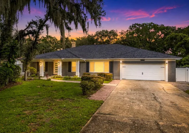 Photo 3 of Single family home for sale at 4712 Dover Cliff Ct, Dover, FL 33527 | MLS# TB8545649 | Listing updated on 2026-10-09