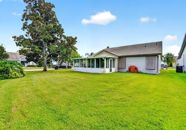 Photo 2 of Single family home for sale at 786 Pine Shrs Cir, New Smyrna Beach, FL 32168 | MLS# NS1089176 | Listing updated on 2026-09-11
