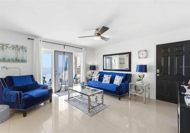 Listing Photo 5 - Condo for sale in building located at 5280 Coquina Key Dr Se, ST PETERSBURG, FL 33705 - Unit #A