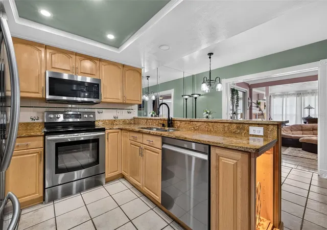 Photo 4 of Townhouse for sale at 7360 Ulmerton Rd #18D, Largo, FL 33771 | MLS# TB8545706 | Listing updated on 2026-10-01
