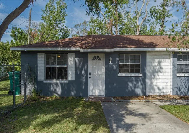 Photo 2 of Multi family home for sale at 1324 59th Avenue E, Bradenton, FL 34203 | MLS# A4705132 | Listing updated on 2026-09-15