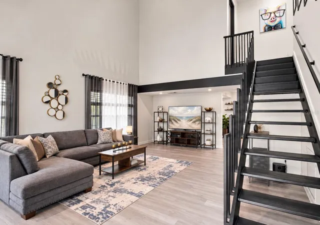 Photo 2 of Single family home for sale at 626 Forest Hills Dr, Brandon, FL 33510 | MLS# TB8545724 | Listing updated on 2026-09-12