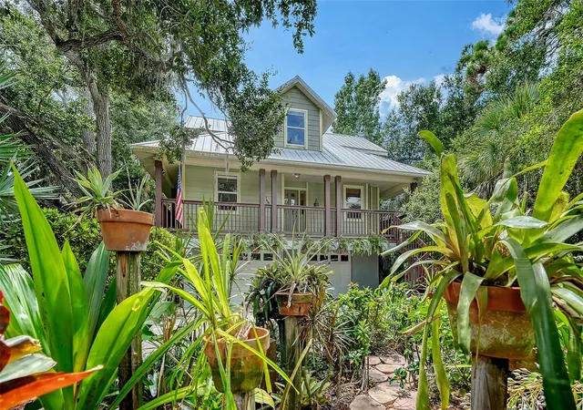 Photo 3 of Single family home for sale at 2046 Cordes St, Osprey, FL 34229 | MLS# A4705136 | Listing updated on 2026-10-09