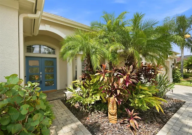 Photo 3 of Single family home for sale at 10649 Gooseberry Ct, Trinity, FL 34655 | MLS# W7889228 | Listing updated on 2026-09-19