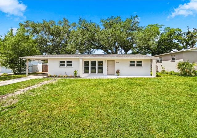 Photo 2 of Single family home for sale at 4519 S Cooper Pl, Tampa, FL 33611 | MLS# TB8545758 | Listing updated on 2026-10-05