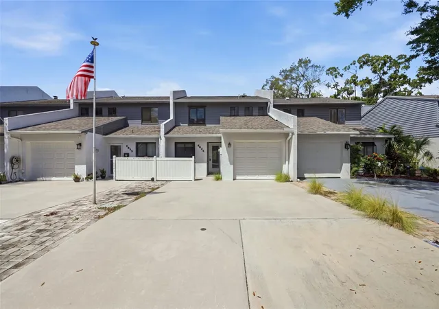 Townhouse for sale at 5824 Idle Forest Pl, TAMPA, FL 33614 | MLS# TB8545787