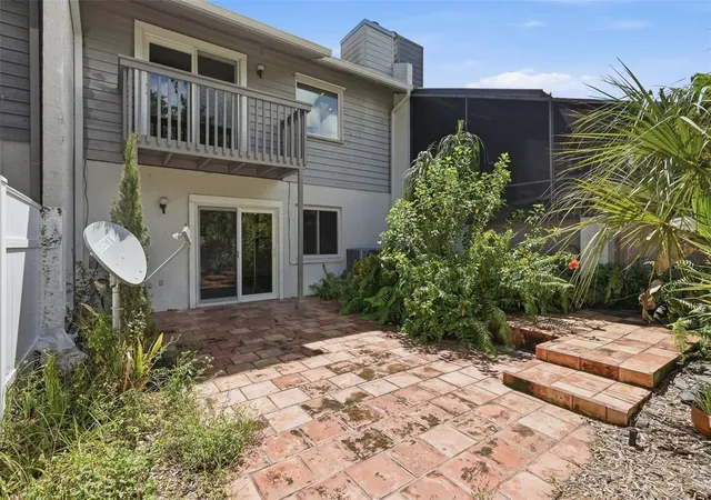 Photo 2 of Townhouse for sale at 5824 Idle Forest Pl, Tampa, FL 33614 | MLS# TB8545787 | Listing updated on 2026-09-18