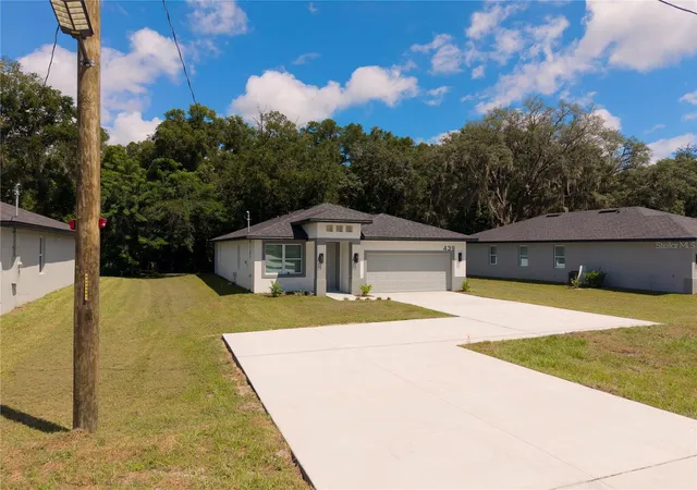 Photo 2 of Single family home for sale at 439 E 13th Street, Apopka, FL 32703 | MLS# O6439355 | Listing updated on 2026-10-06