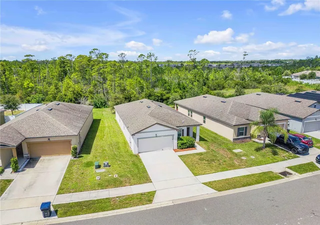 Photo 3 of Single family home for sale at 3006 Neverland Dr, New Smyrna Beach, FL 32168 | MLS# V4951139 | Listing updated on 2026-09-11