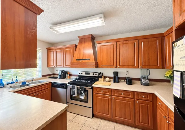 Photo 3 of Condo for sale at 7535 Abonado Rd #B, Tampa, FL 33615 | MLS# TB8545829 | Listing updated on 2026-09-14