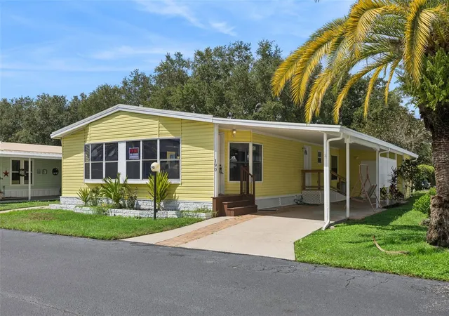 Photo 3 of Sale Pending at 5707 45th Street E #190, Bradenton, FL 34203 | MLS# O6439380 | Listing updated on 2026-10-01