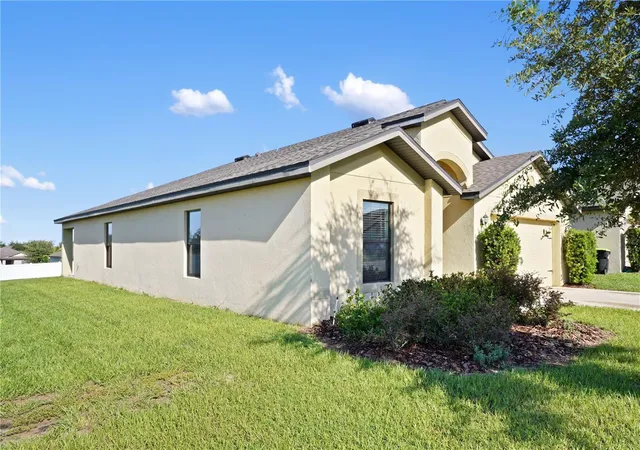 Photo 3 of Single family home for sale at 1175 Moyle Way, Mascotte, FL 34753 | MLS# O6439390 | Listing updated on 2026-10-06