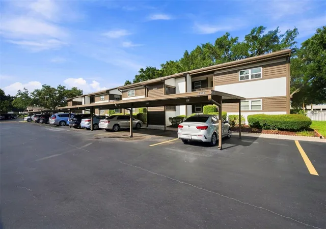 Listing Photo 4 - Condo for sale in building located at 4113 Passport Ln, NEW PORT RICHEY, FL 34653 - Unit #102
