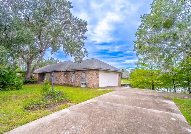 Photo 2 of Single family home for sale at 2366 Salem Dr, Deltona, FL 32738 | MLS# O6439445 | Listing updated on 2026-09-14