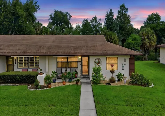 Photo 1 of Single family home for sale at 12435 Orangewood Cir, Tavares, FL 32778 | MLS# O6439509 | Listing updated on 2026-09-12