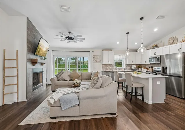 Photo 3 of Single family home for sale at 1740 NE 160th Place, Citra, FL 32113 | MLS# D6148673 | Listing updated on 2026-09-11
