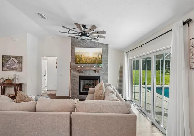 Photo 4 of Single family home for sale at 1740 NE 160th Place, Citra, FL 32113 | MLS# D6148673 | Listing updated on 2026-09-11