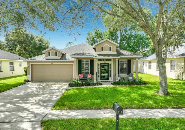 Photo 2 of Single family home for sale at 912 Magnolia Blossom Ct, Apopka, FL 32712 | MLS# G5117430 | Listing updated on 2026-09-12