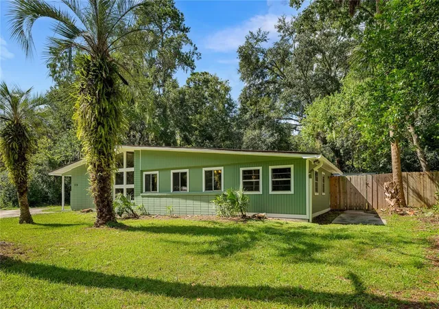 Photo 3 of Single family home for sale at 4106 Nw 13th Place, Gainesville, FL 32605 | MLS# GC543291 | Listing updated on 2026-09-12