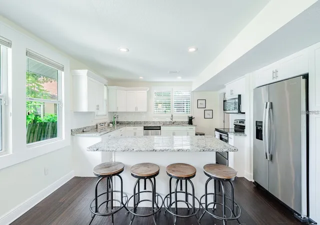 Photo 4 of Single family home for sale at 1145 Highland St S, Saint Petersburg, FL 33701 | MLS# O6439529 | Listing updated on 2026-10-08
