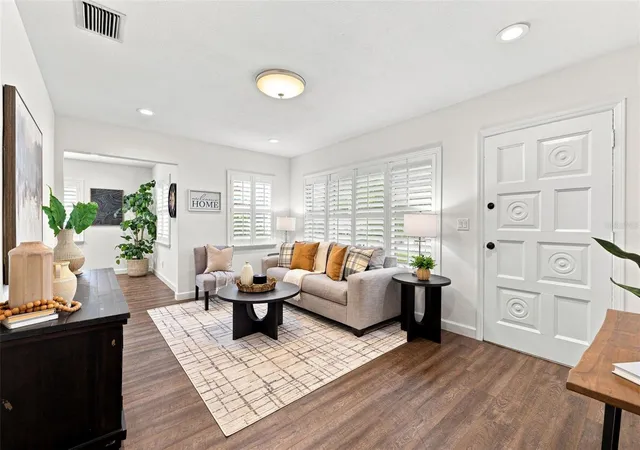Photo 4 of Single family home for sale at 2001 E Hanna Ave, Tampa, FL 33610 | MLS# TB8545979 | Listing updated on 2026-10-08