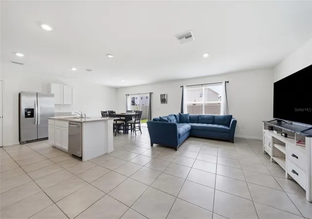 Photo 4 of Single family home for sale at 16353 Silent Sands Ln, Odessa, FL 33556 | MLS# TB8545988 | Listing updated on 2026-09-25