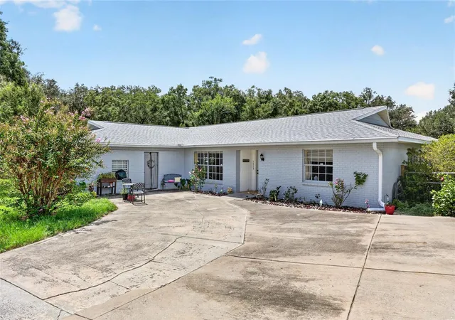 Photo 1 of Single family home for sale at 15720 Se 27th Avenue, Summerfield, FL 34491 | MLS# GC543299 | Listing updated on 2026-09-12