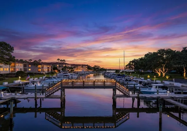 Listing Photo 3 - Condo for sale in building located at 1805 Mariner Dr, Tarpon Springs, FL 34689 - Unit #51