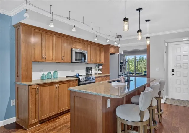 Listing Photo 5 - Condo for sale in building located at 1805 Mariner Dr, Tarpon Springs, FL 34689 - Unit #51
