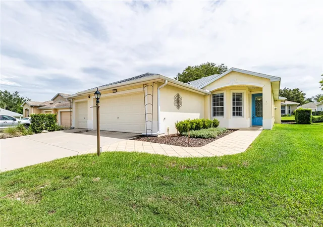 Photo 3 of Single family home for sale at 5370 Indian Ocean Loop, Tavares, FL 32778 | MLS# G5117438 | Listing updated on 2026-09-25