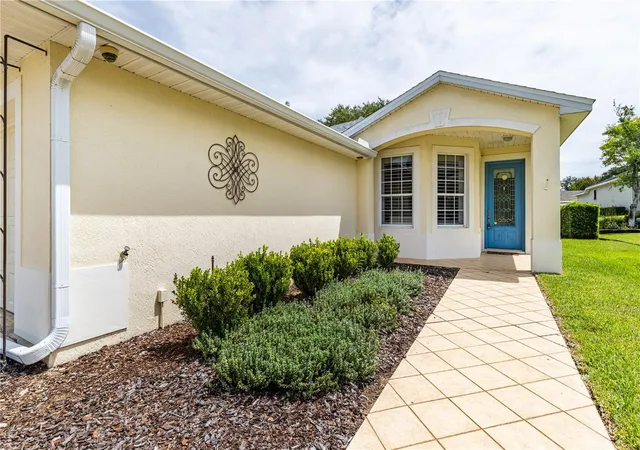 Photo 3 of Single family home for sale at 5370 Indian Ocean Loop, Tavares, FL 32778 | MLS# G5117438 | Listing updated on 2026-09-25