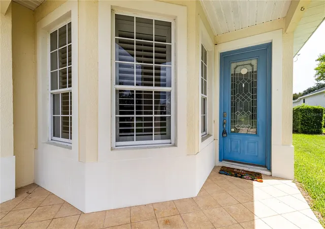 Photo 4 of Single family home for sale at 5370 Indian Ocean Loop, Tavares, FL 32778 | MLS# G5117438 | Listing updated on 2026-09-25