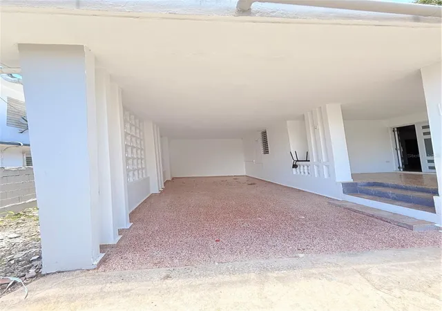 Photo 3 of Sale Pending at 77 Tulipán Pámpanos, Vega Alta, PR 00692 | MLS# PR9123979 | Listing updated on 2026-09-28