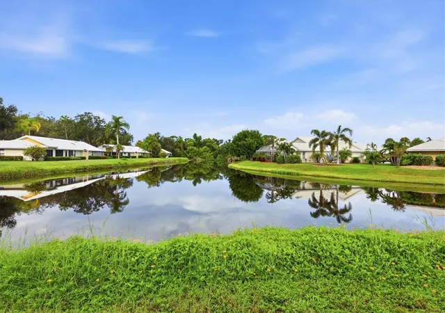 Photo 2 of Single family home for sale at 311 Pembroke Ln N #196, Venice, FL 34293 | MLS# N6145648 | Listing updated on 2026-09-27